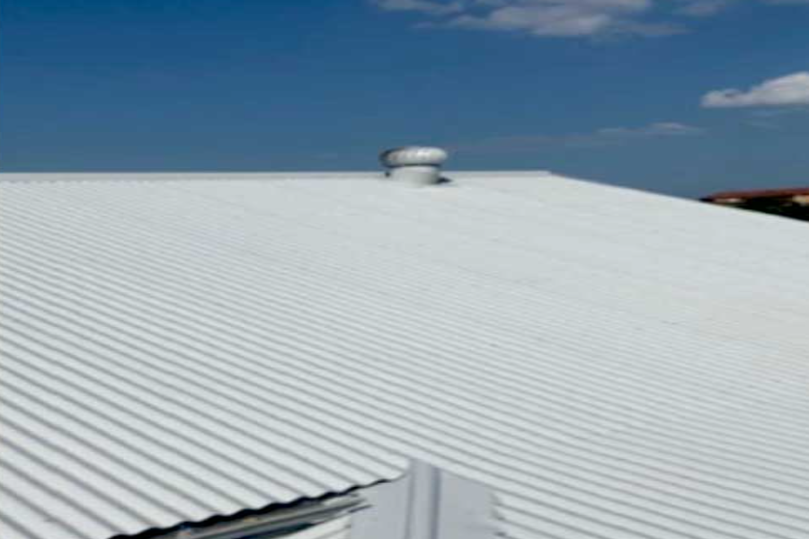 New Colorbond metal roof in Melbourne after Saluni restoration